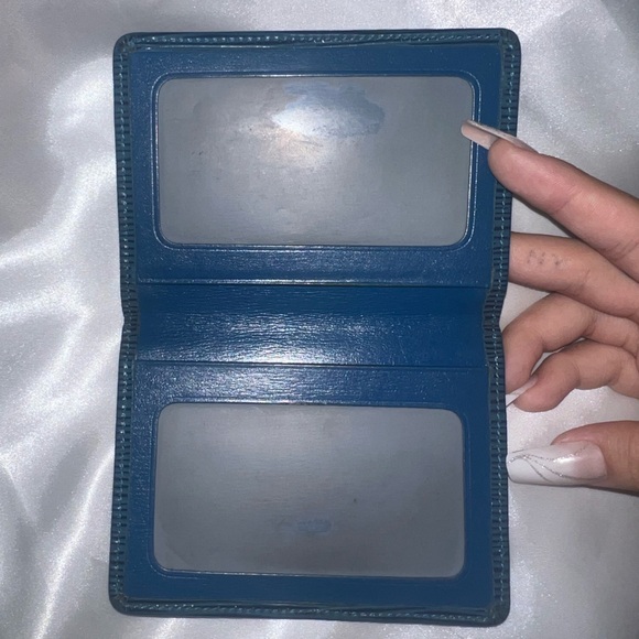 Louis Vuitton Blue Epi Card Wallet - Picture 3 of 4